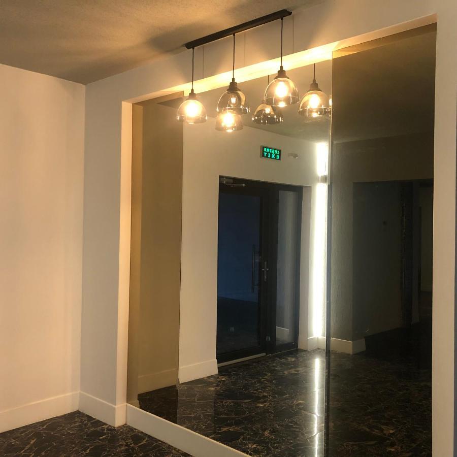 Air Residences - Air 2 Bucureşti Ngoại thất bức ảnh