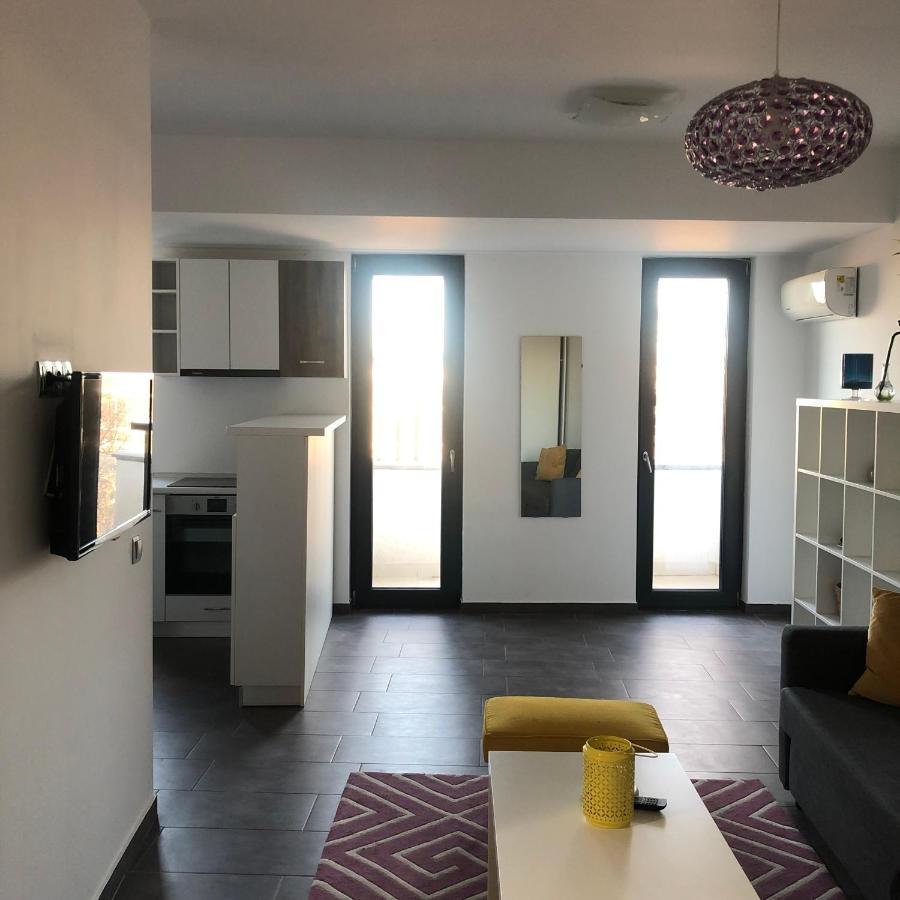 Air Residences - Air 2 Bucureşti Ngoại thất bức ảnh